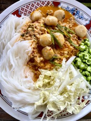 Khanom Jeen Nam Ngiew: Dive into the Tangy and Aromatic Depths of This Chiang Mai Noodle Soup Sensation!