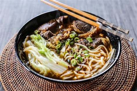 Spicy and Savory Lanzhou Beef Noodles Will Transport Your Taste Buds to Culinary Nirvana!